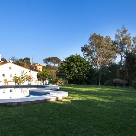 Вилла Agradable Adosado Con Piscina La Hidalga Бенальмадена Экстерьер фото